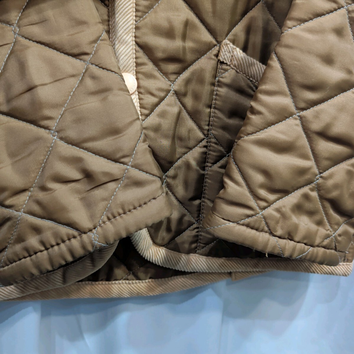 英国製 LAVENHAM ラベンハム キルティングジャケット 36/S相当 メンズ 長袖 アウター コート 中綿 ベージュ_画像4