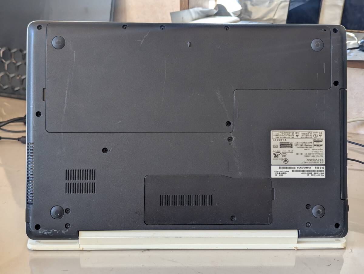 FUJITSU LIFEBOOK AH42/Y FMVA08021P ノートパソコン WIN10/4GB/1000GB バッテリ駆動 (残1時間表示) 本体のみ 202507140826_画像6