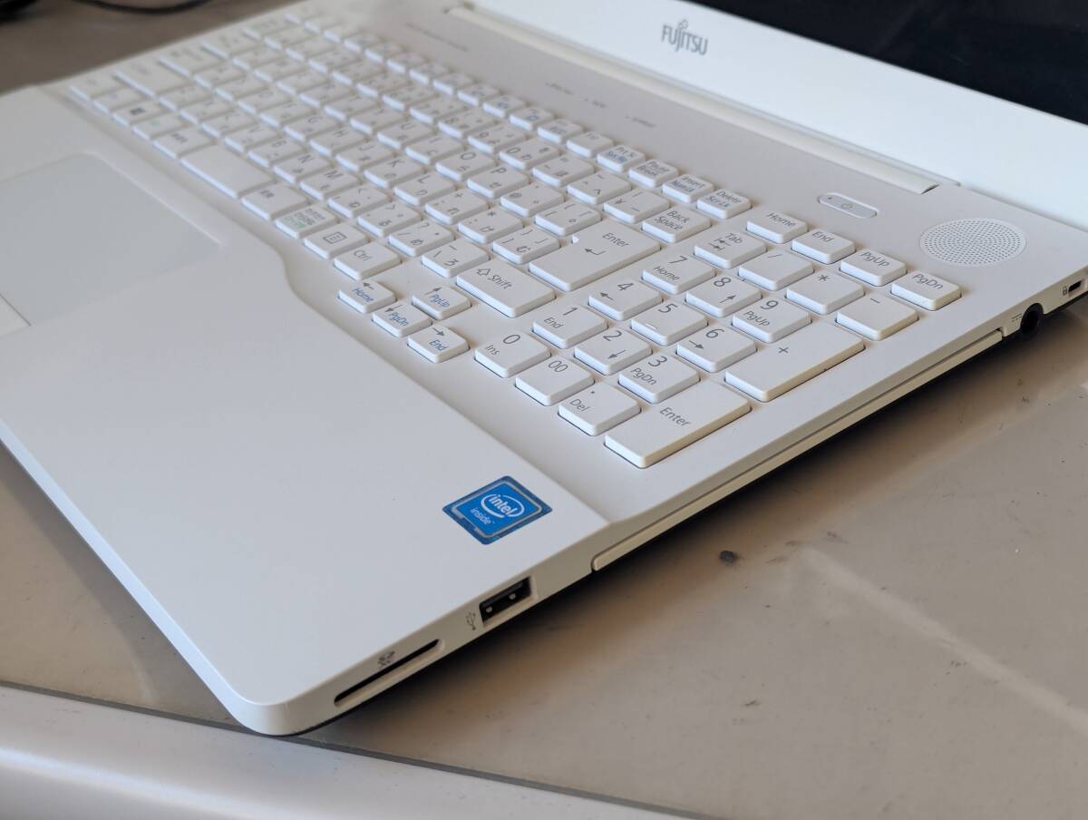 FUJITSU LIFEBOOK AH42/Y FMVA08021P ノートパソコン WIN10/4GB/1000GB バッテリ駆動 (残1時間表示) 本体のみ 202507140826_画像5