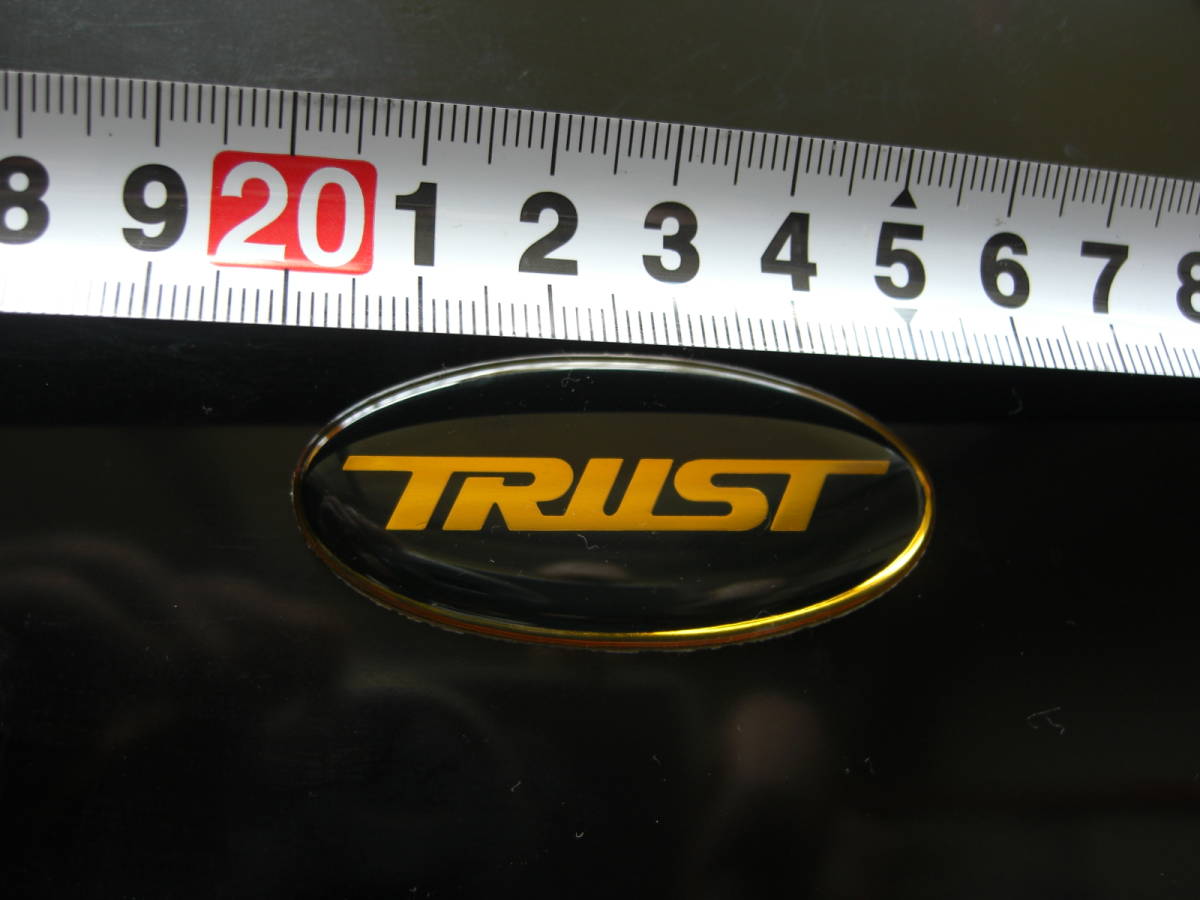 ★　８７年 当時物　トラスト！ エンブレム！黒色・白色 /各１枚1セット/新品/送料110円_画像6