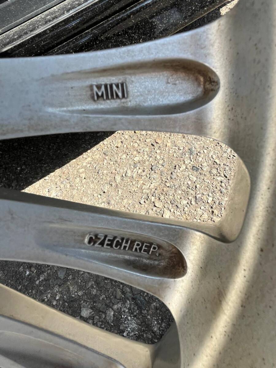 BMWミニ 17イ1本 205/45R17 7J 4穴 PCD100 オフセット+48_画像4