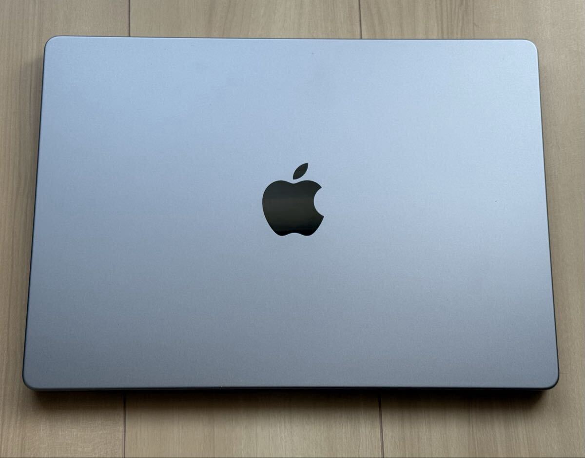 MacBook Pro M3 14インチ スペースグレイ 8GB 512GB SSD Apple 2023年モデル 箱付き 送料無料_画像2