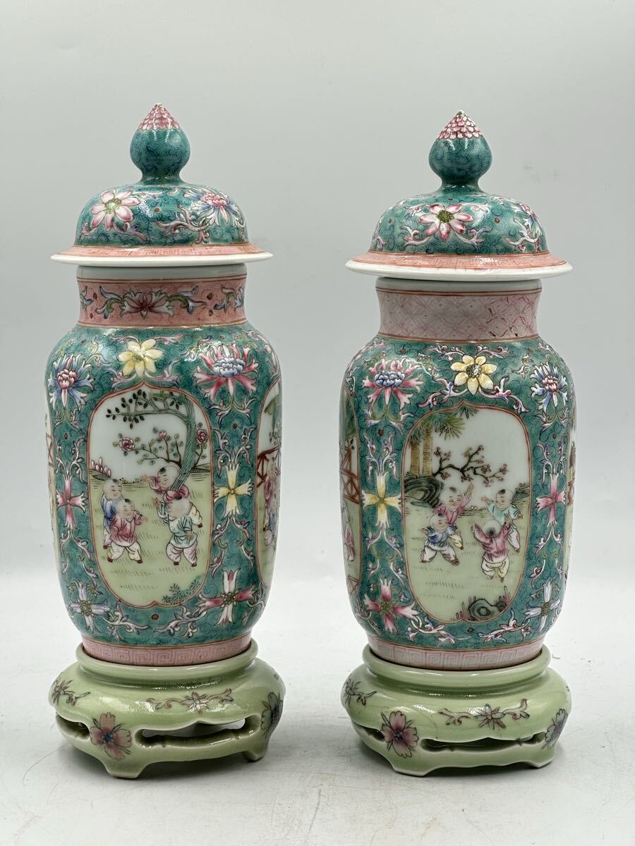 清乾隆色絵花瓶一對 箱付 古賞物 置物 時代物 古美術 古陶磁器 中國古美術 乾隆年製 清時代_画像1