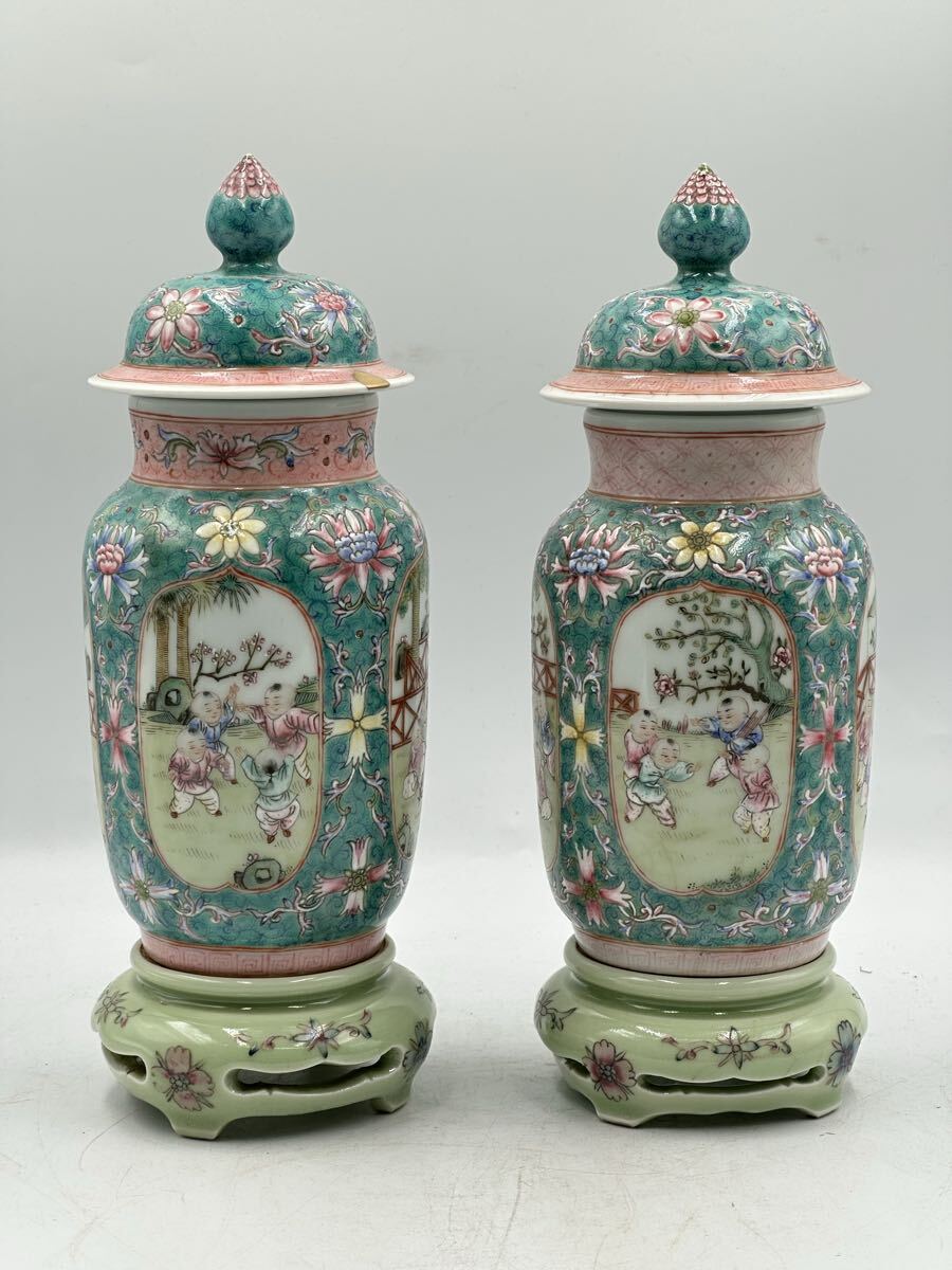 清乾隆色絵花瓶一對 箱付 古賞物 置物 時代物 古美術 古陶磁器 中國古美術 乾隆年製 清時代_画像3