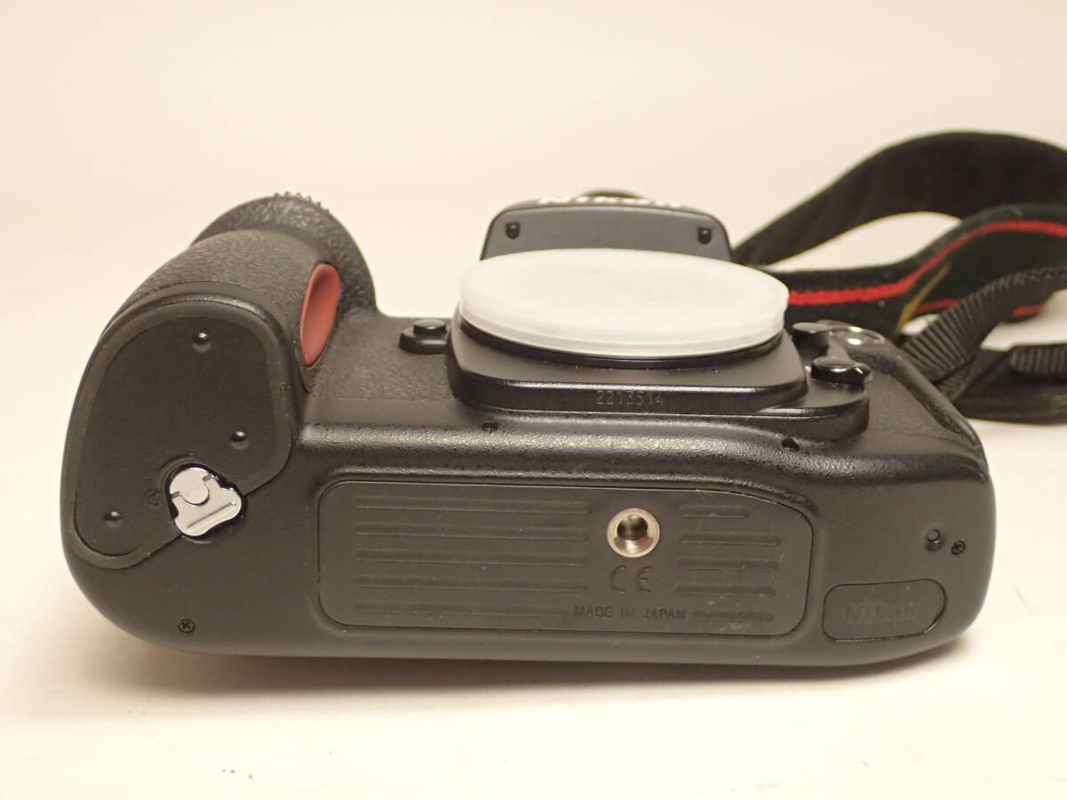 B524 Nikon Nikon F100 плёнка однообъективный зеркальный камера корпус рабочее состояние подтверждено 