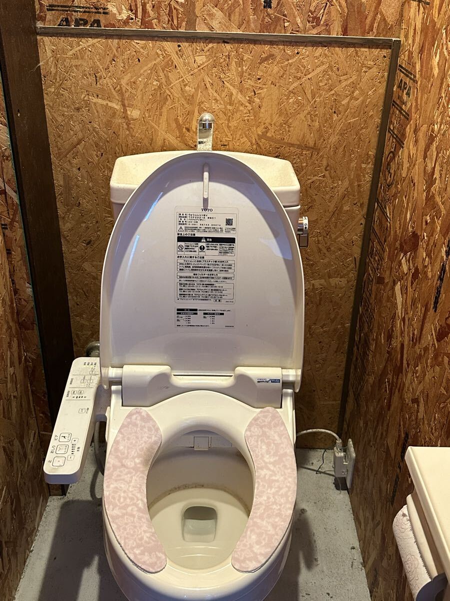 1 TOTO 温水洗浄便座 ウォシュレット TCF2221E パステルアイボリー_画像1