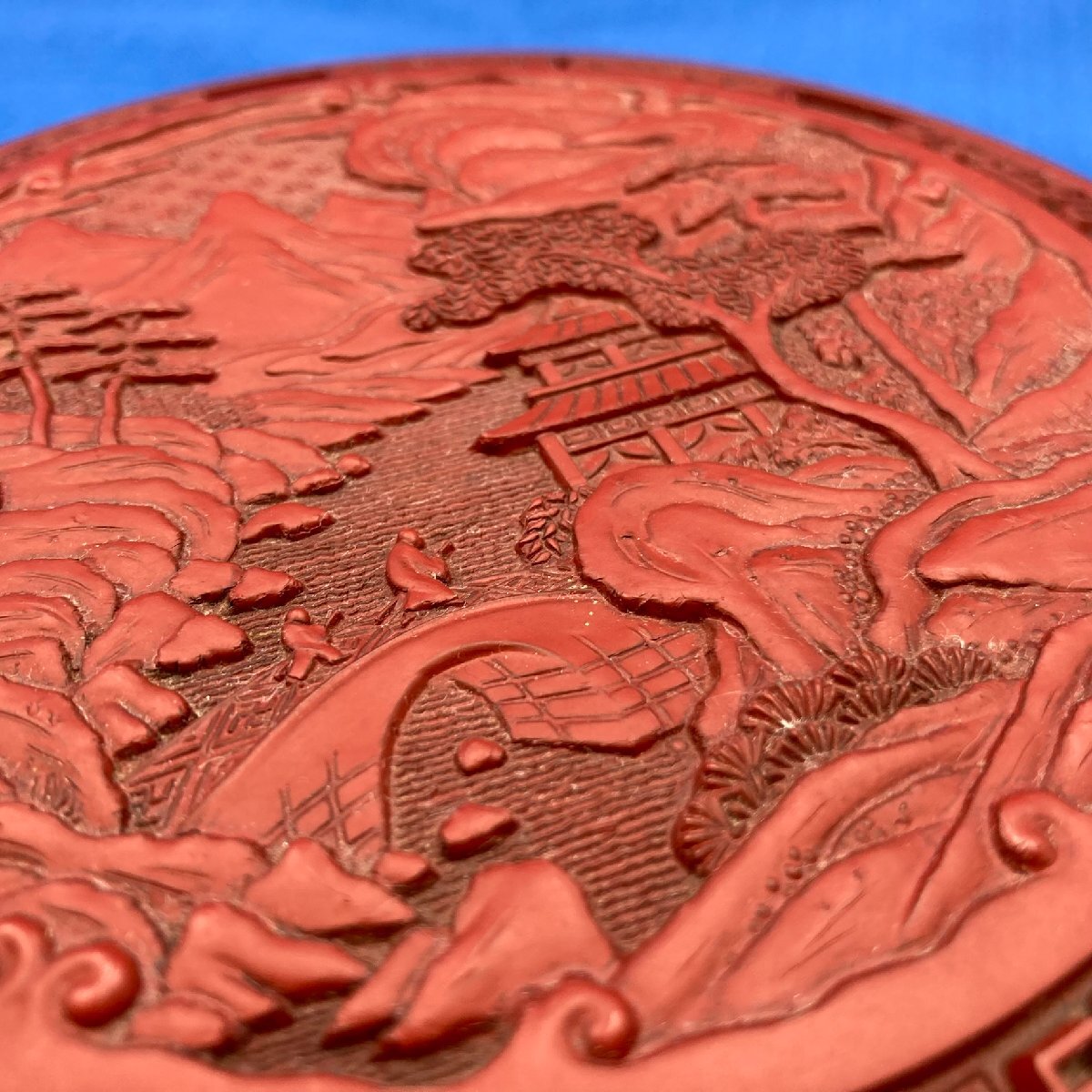 【20579Q084】堆朱 硯箱 携帯用 書道セット 漆器 丸 円形 ミニ 筆 硯 墨 水差し 中国 書道 習字 レトロ コレクション 美品_画像6