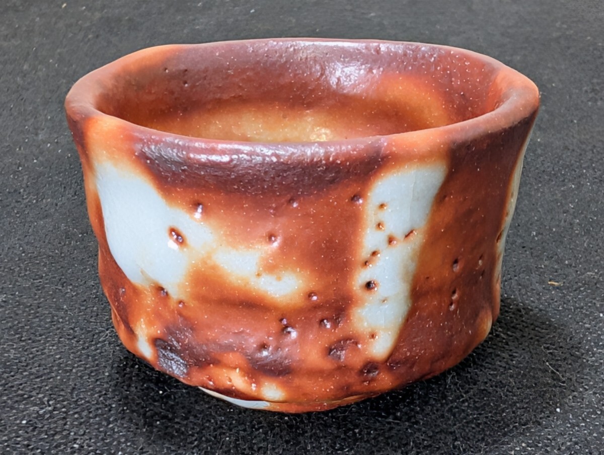 鈴木蔵　作　志野　ぐい呑　共箱　/美濃焼/酒器/盃/お猪口/和食器/陶磁器/_画像2