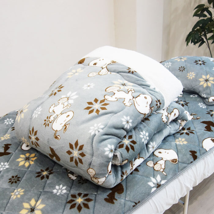 送料無料（北海道、沖縄は1500円別途）スヌーピー 掛布団 シングルサイズ 約150×200cm SNOOPY 秋冬 あったか グレー_画像4