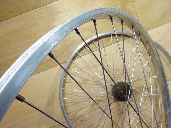 ▲アラヤ ランドナー用 ホイール前後セット 26×1-3/8 シマノ前後ラージハブ 回転抵抗あり サンツアー5段フリー付き 14-24T▲2980_画像5