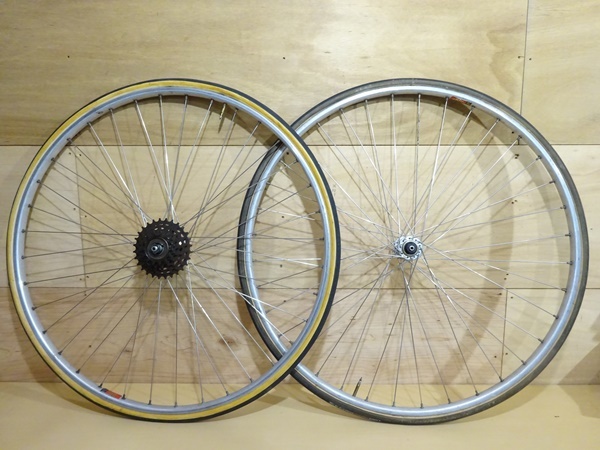 ▲MAVIC　ロード用　ホイール前後セット　700C　サンシン前後ハブ　回転正常　目立つ振れなし　サンツアー　６段フリー付き▲2980_画像1