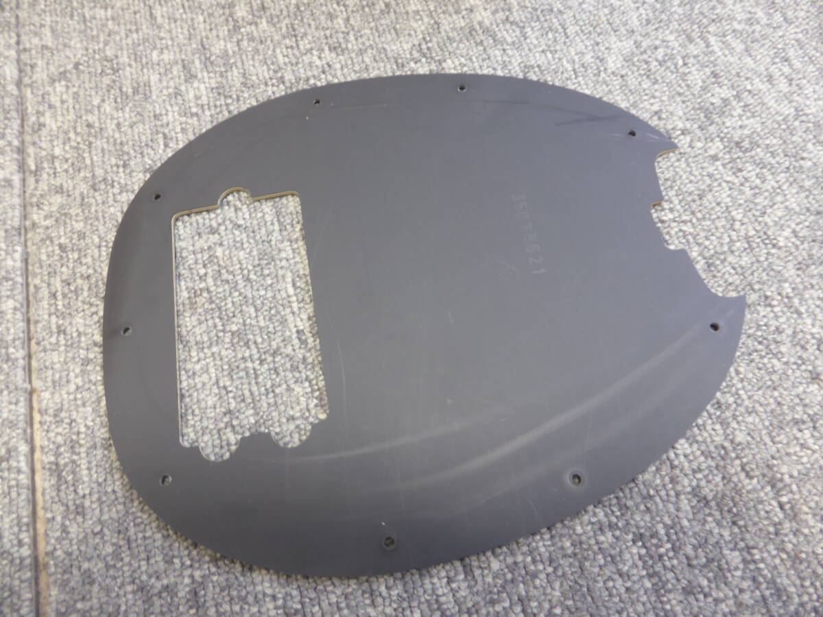 ■MUSICMAN スティングレイ　ピックガード　BLK_画像2