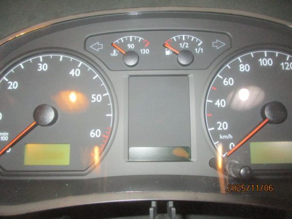 ■フォルクスワーゲン ポロ スピードメーター 中古 6Q0920800A 9N BBY 99025km 部品取あり インストゥルメントパネル タコメーター■_画像3