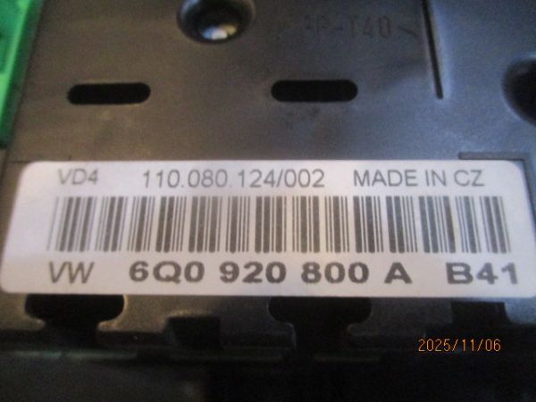 ■フォルクスワーゲン ポロ スピードメーター 中古 6Q0920800A 9N BBY 99025km 部品取あり インストゥルメントパネル タコメーター■_画像7