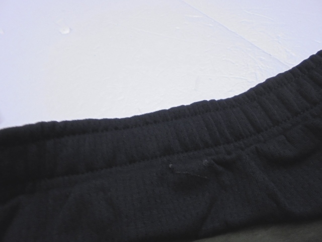 【KCM】Z-puma-126-L★展示品【PUMA/プーマ】メンズ EVOSTRIPE ニットパンツ 585143-70 フォレストナイト サイズ L_画像5