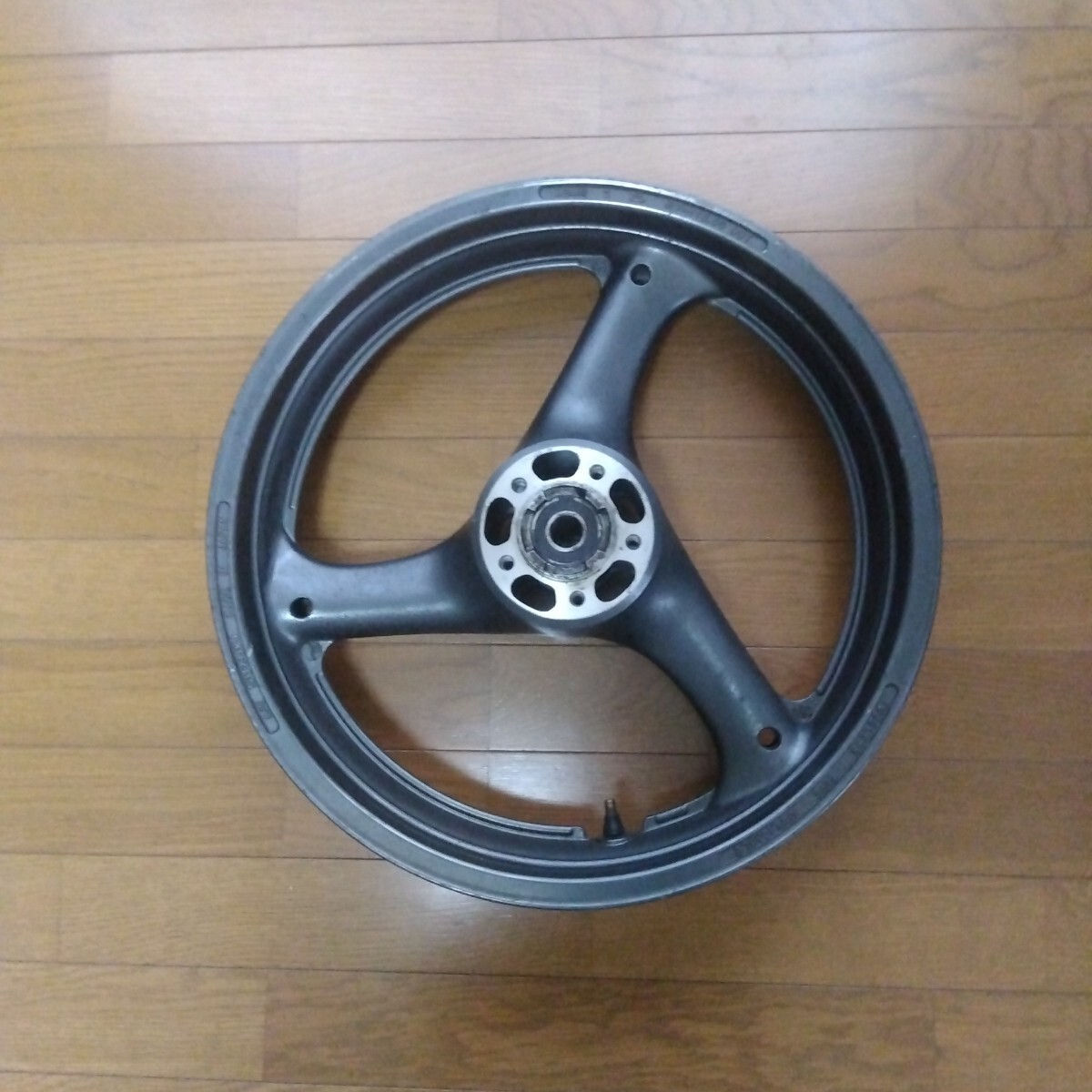 3.5J−17インチ フロントホイールスズキ純正_画像2