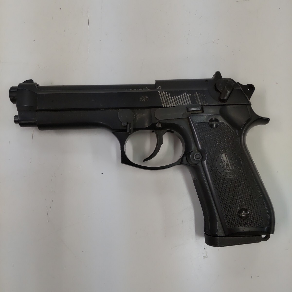 t144 MOD.92FS BERETTA ベレッタ ガスガン ASGK刻印有り ジャンク品_画像1
