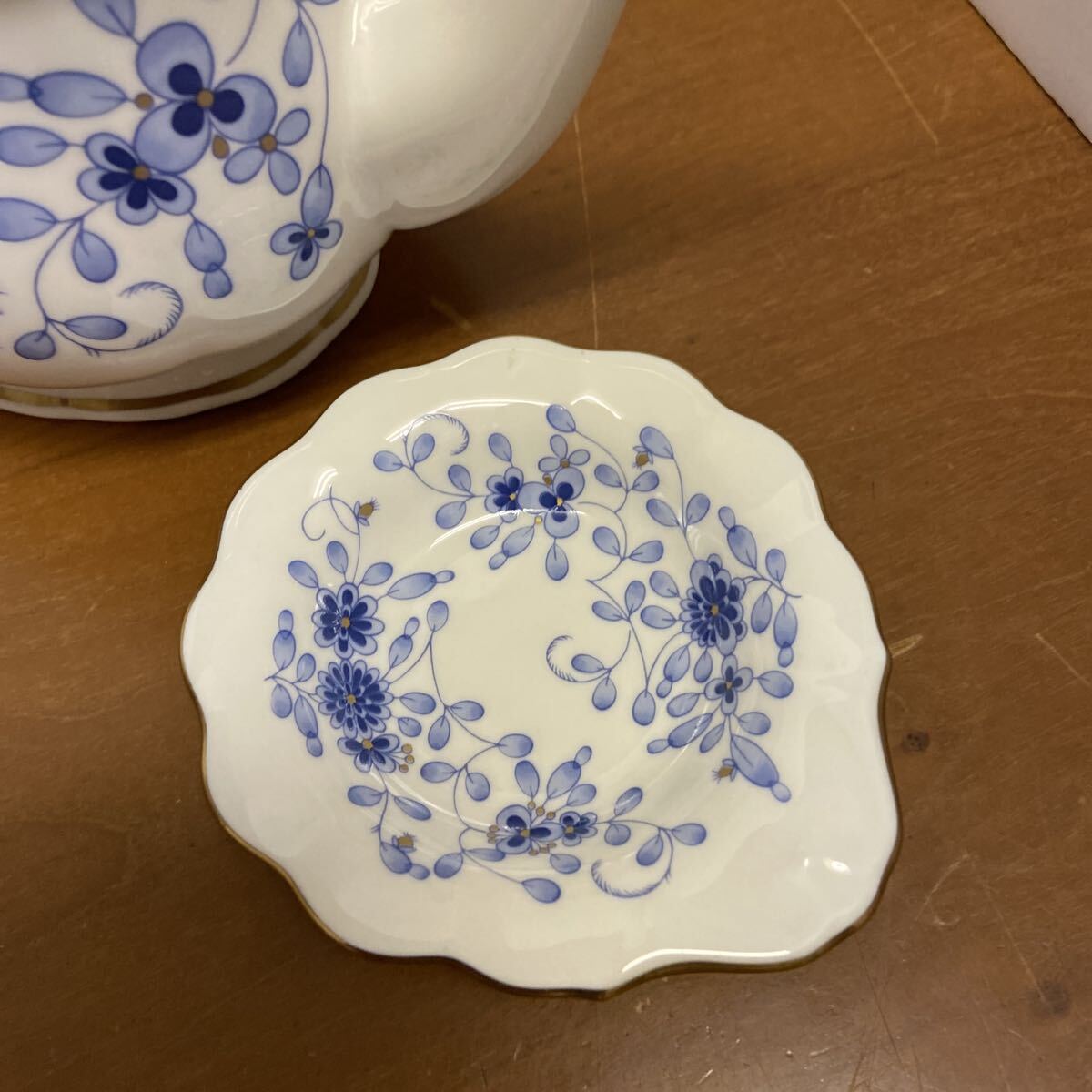 t221 ミラノ ティーカップ&ソーサー 210cc 6点 ナルミ NARUMI ティーポット 花柄 洋食器_画像9