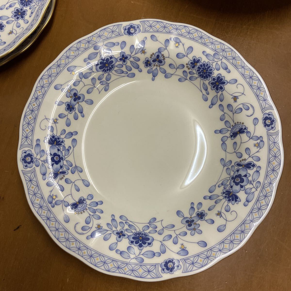 t224 NARUMI ナルミ ケーキ皿&ティースプーン・フォーク各3点 シチュー皿6点 サラダボール フルーツボール各1点セット売り 洋食器 _画像5