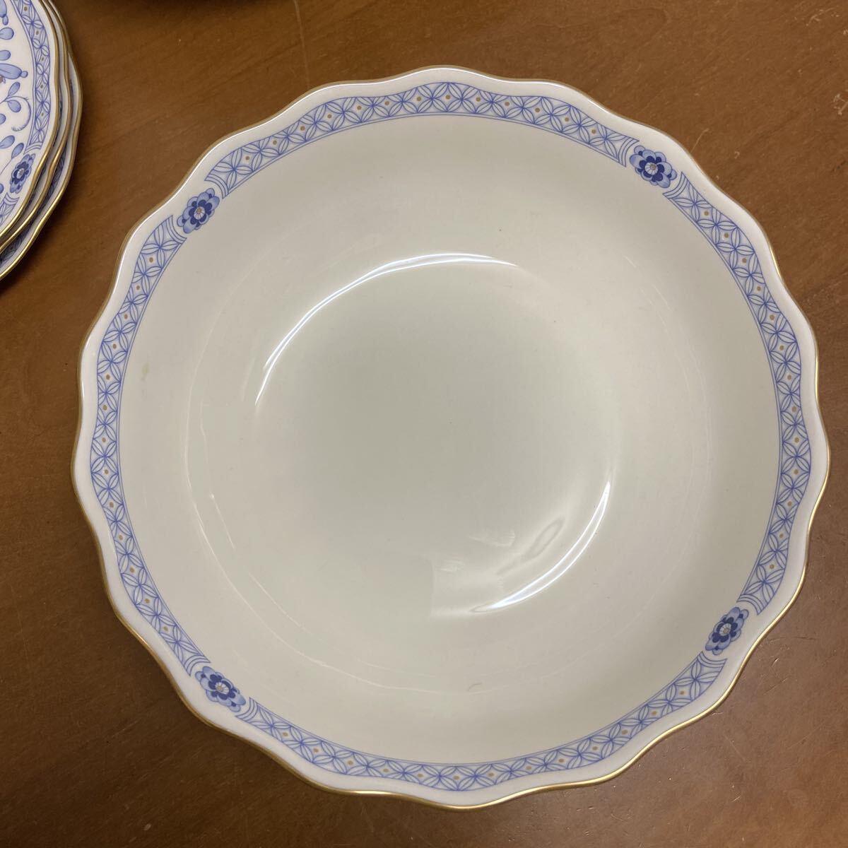 t224 NARUMI ナルミ ケーキ皿&ティースプーン・フォーク各3点 シチュー皿6点 サラダボール フルーツボール各1点セット売り 洋食器 _画像7