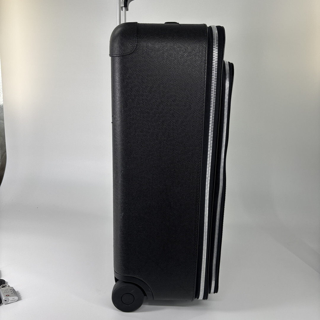 極美品/RFID 現行 Louis Vuitton ルイヴィトン ペガス55 NM M30407 タイガ キャリーケース スーツケース ブラック 黒 定価64万円_画像4