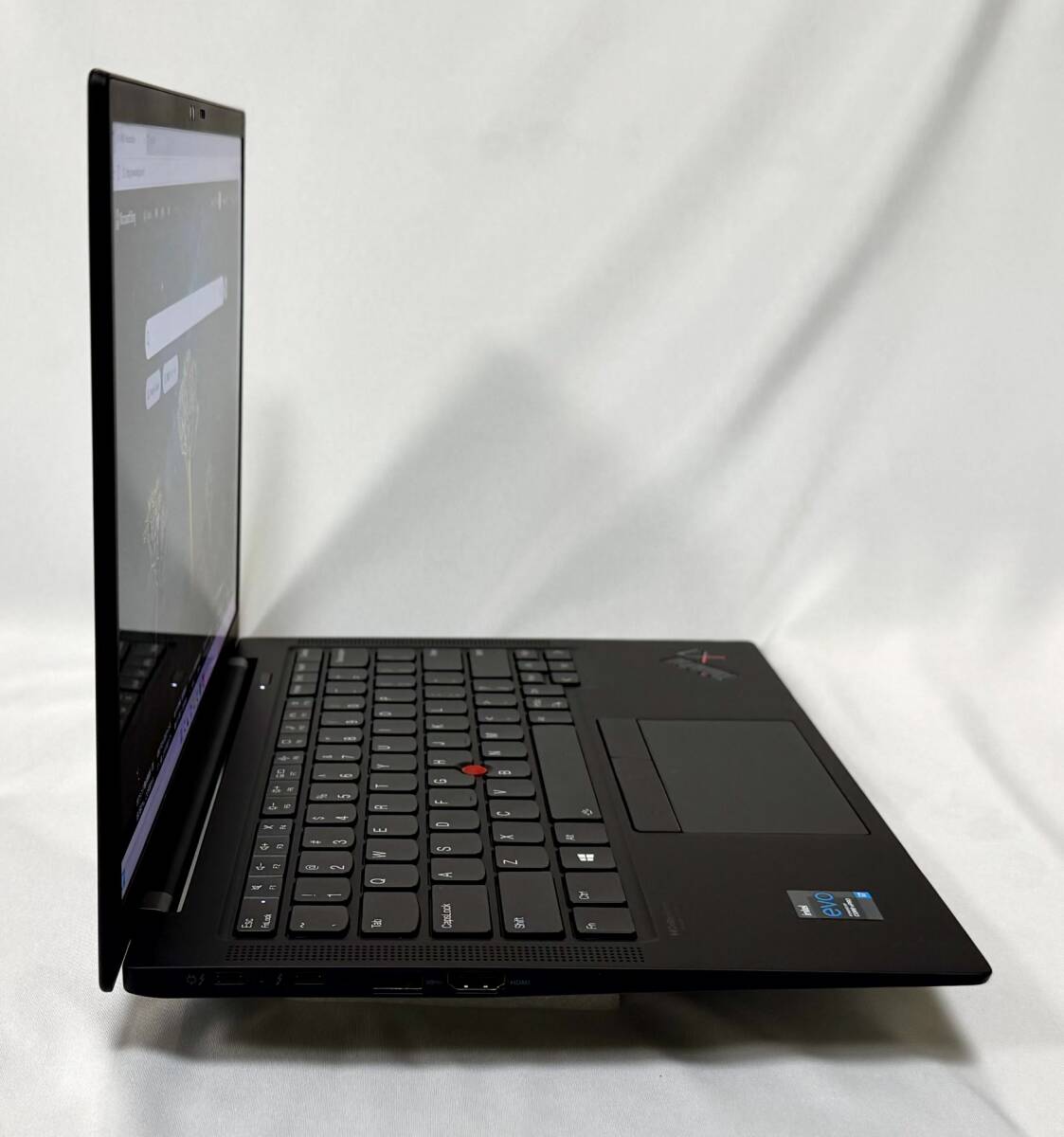 高性能 ThinkPad X1 Carbon Gen 9 LTE 付き- MS Office 2021 - CPU i7 / MEM 32GB / SSD 1TB / LCD 4K 3840x2400 / 顔認証カメラ_画像8
