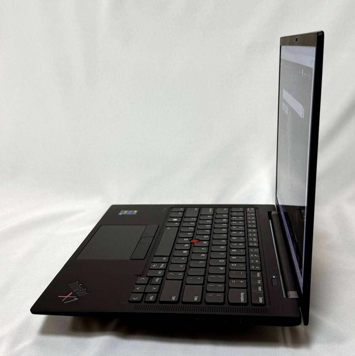 高性能 ThinkPad X1 Carbon Gen 9 LTE 付き- MS Office 2021 - CPU i7 / MEM 32GB / SSD 1TB / LCD 4K 3840x2400 / 顔認証カメラ_画像7