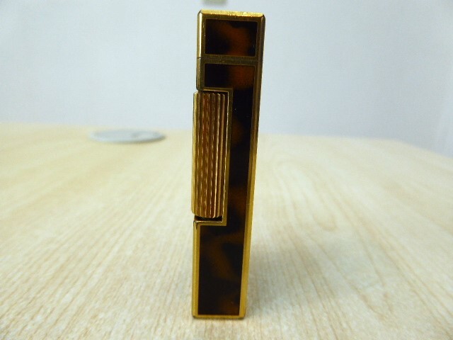 31903 dunhill ダンヒル ガスライター ローラー式 ゴールド マーブル柄 べっ甲柄 喫煙具 高級 火花確認済 中古品_画像2