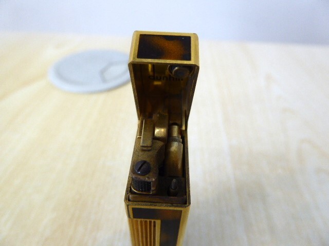 31903 dunhill ダンヒル ガスライター ローラー式 ゴールド マーブル柄 べっ甲柄 喫煙具 高級 火花確認済 中古品_画像5