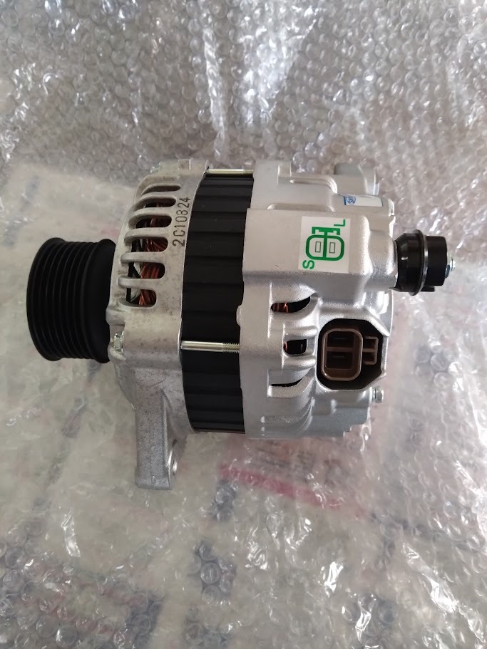 いすゞ　エルフ　NKR85 オルタネーター　リビルト　未使用_画像2