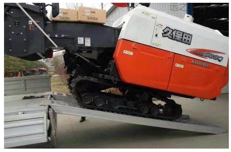 全長4m取っ手付 20cmベロ アルミブリッジ 重機対応 5トン(2本) キャタピラ/ アルミラダー ショベル ミニユンボ ゴムクローラー リフト用_画像4