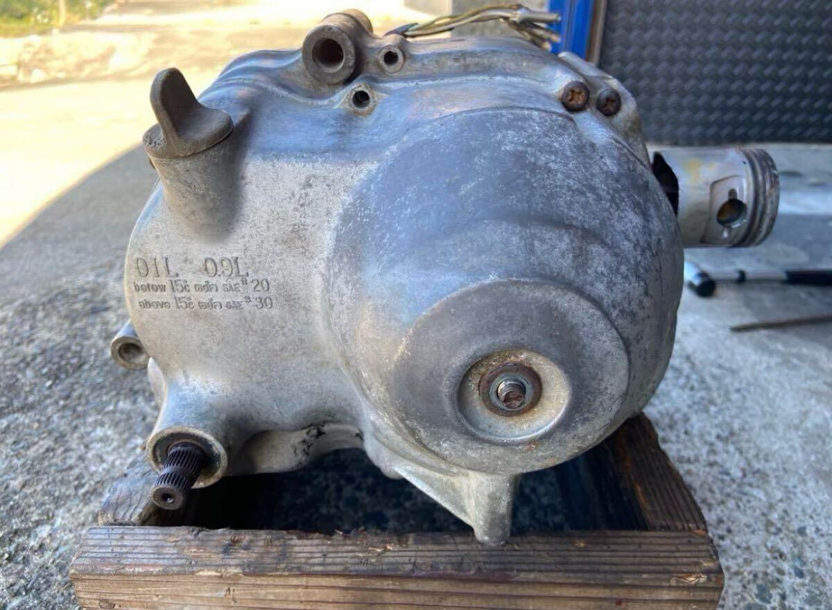 CT90 двигатель поясница внизу 