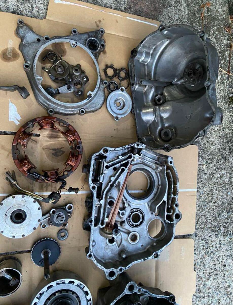 CT90 двигатель поясница внизу 