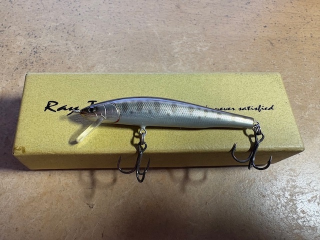 RayTune　レイチューン　フルハンドメイドバルサミノー　ヤマメ　63mmスローフローティング　＃ホットショット　イタチミノー　カデンツァ_画像1