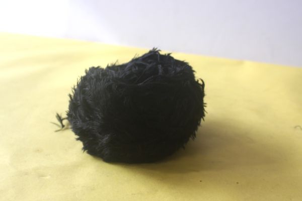 未使用品 毛糸まとめて9玉 ブラック 黒 詳細不明 羽根がついたような毛糸 ハンドメイド 編み物/27N11.6-38_画像5