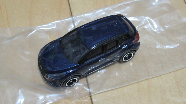 ★トミカ 日産 キックス 開封品 No. 6 日産限定？ ダークブルー？_画像1