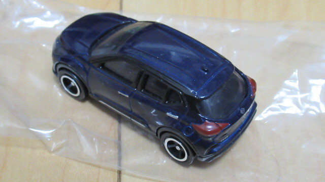 ★トミカ 日産 キックス 開封品 No. 6 日産限定？ ダークブルー？_画像2