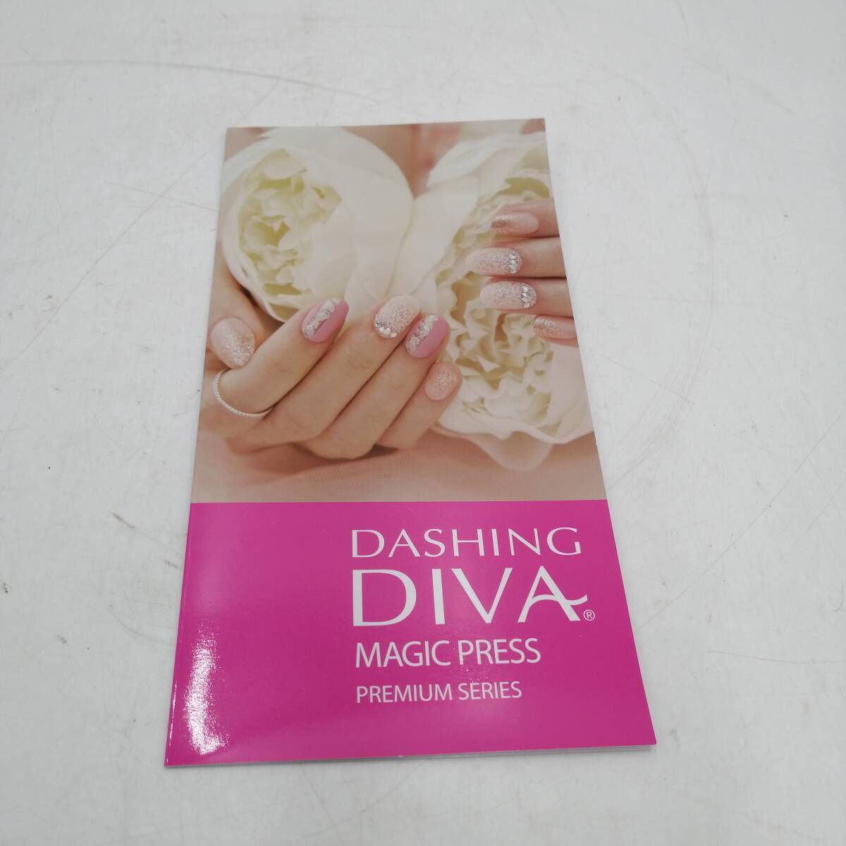 y3779 新品未使用 DASHING DIVA MAGIC PRESS PREMIUM SERIES ダッシングディバ ネイルチップ ペディキュア 6色 スペシャルコレクション4色_画像10