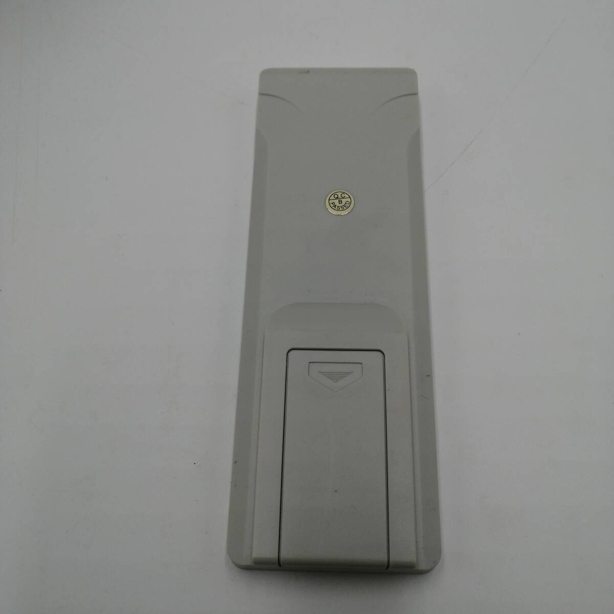 y4017 EAST DVD PLAYER DVDプレーヤー DV-S1802 総会シンプル操作 コンパクト リモコン付属 通電のみ確認済み_画像9