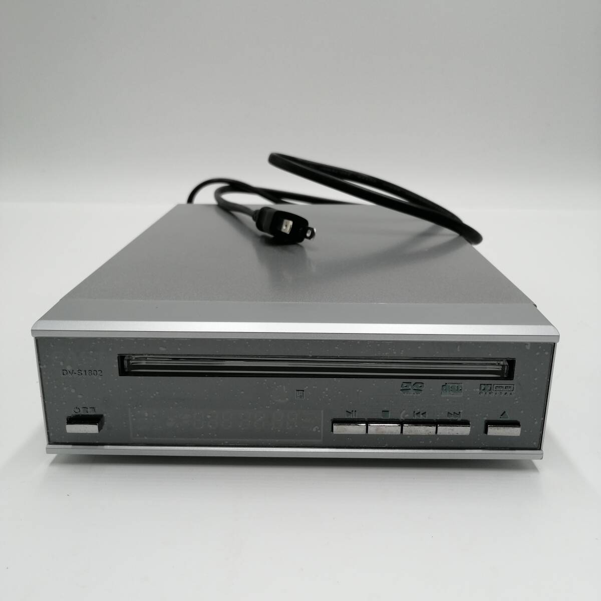 y4017 EAST DVD PLAYER DVDプレーヤー DV-S1802 総会シンプル操作 コンパクト リモコン付属 通電のみ確認済み_画像4