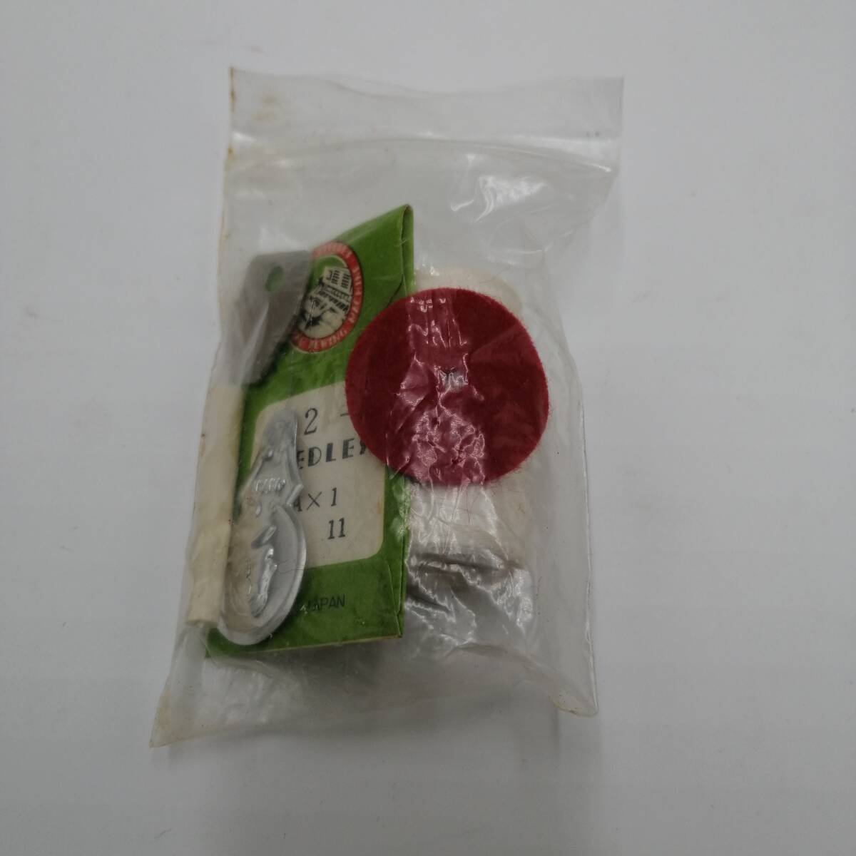 y4029 Belna mini Electric 電動チェインスティッチミシン 家電 レトロ家電 箱付き 通電確認済み 可動品_画像9