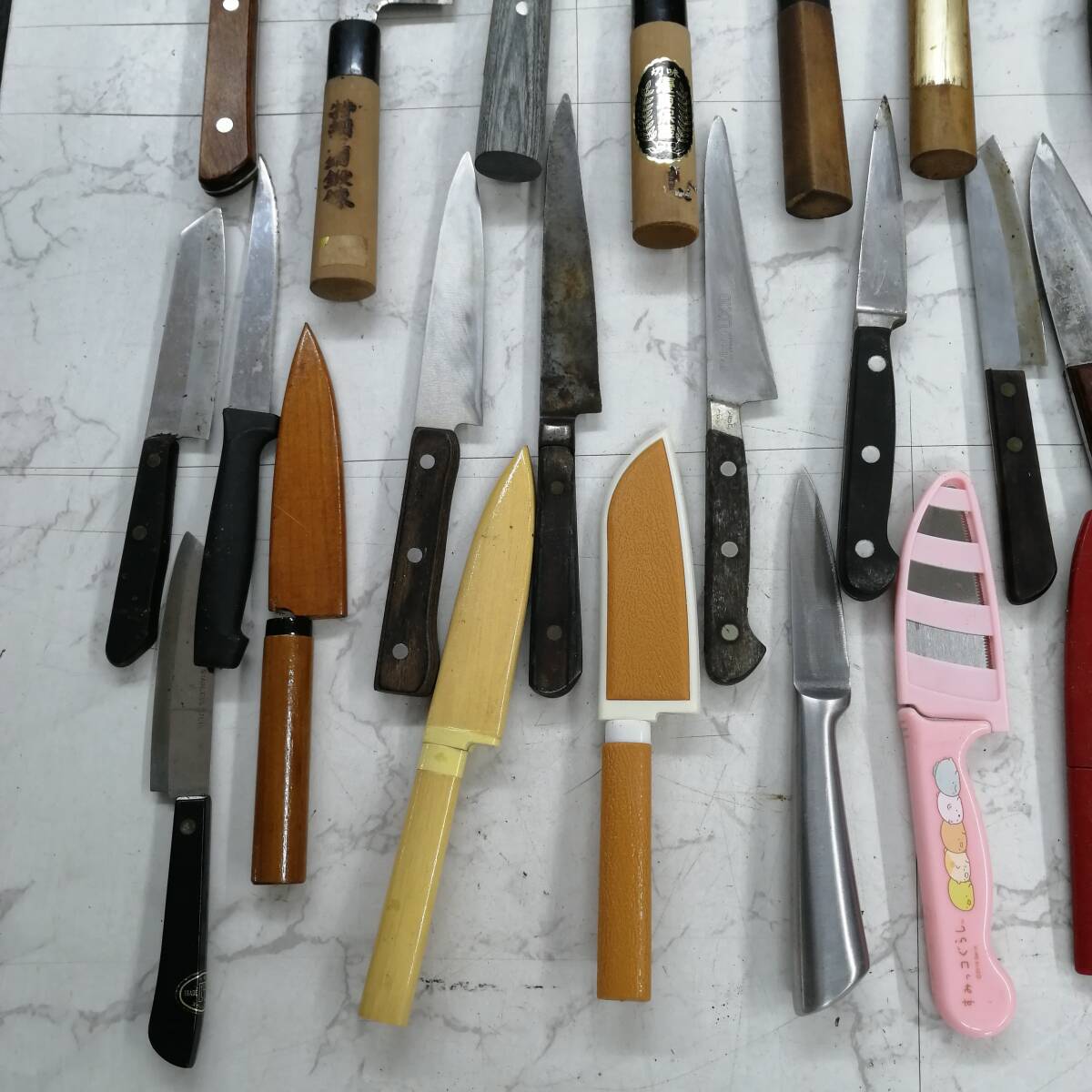 m1526 包丁 大量 まとめ売り 70本 錆あり 関孫六 兼守 堺秀一 竜神 堺包丁 三徳 牛刀 菜切 出刃 中華 刺身 パン切 中古_画像10