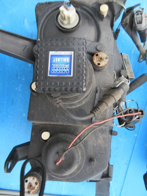 NCP30 NCP31 改造　左右ヘッド　ジャンク扱い　_画像3