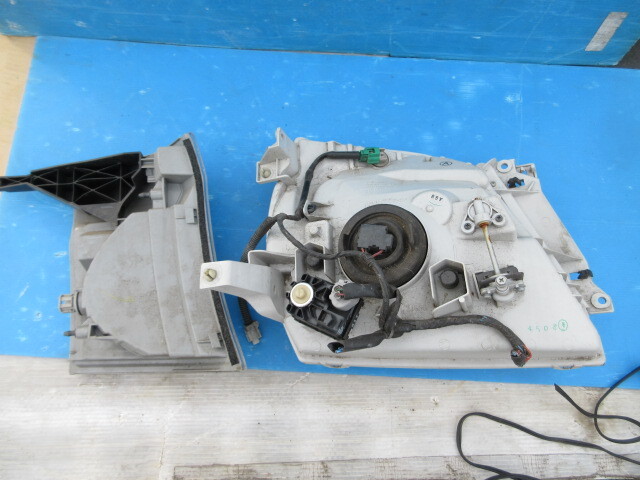 キャラバン　E25 左ヘッドライト　ウィンカー　コイト　100-24880_画像5