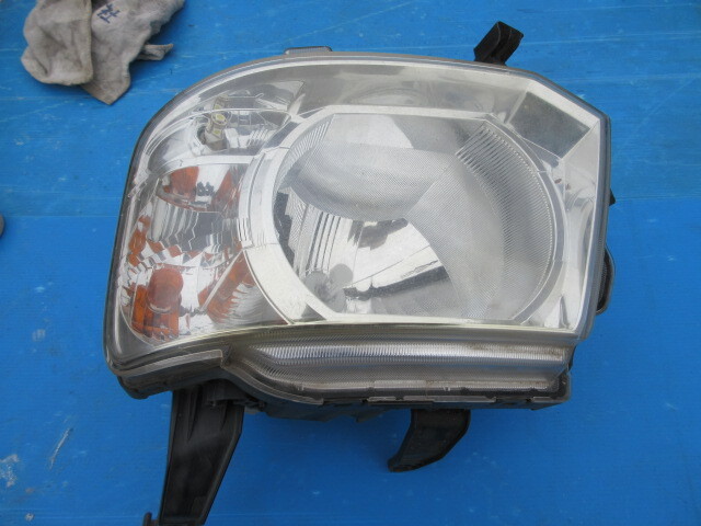 オッティ H92W eKワゴン　H82W 左ヘッドライト　スタンレー　P6519_画像2