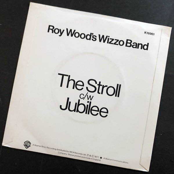 ROY WOOD'S WIZZO BAND The Stroll UK盤シングル WB 1977_画像2