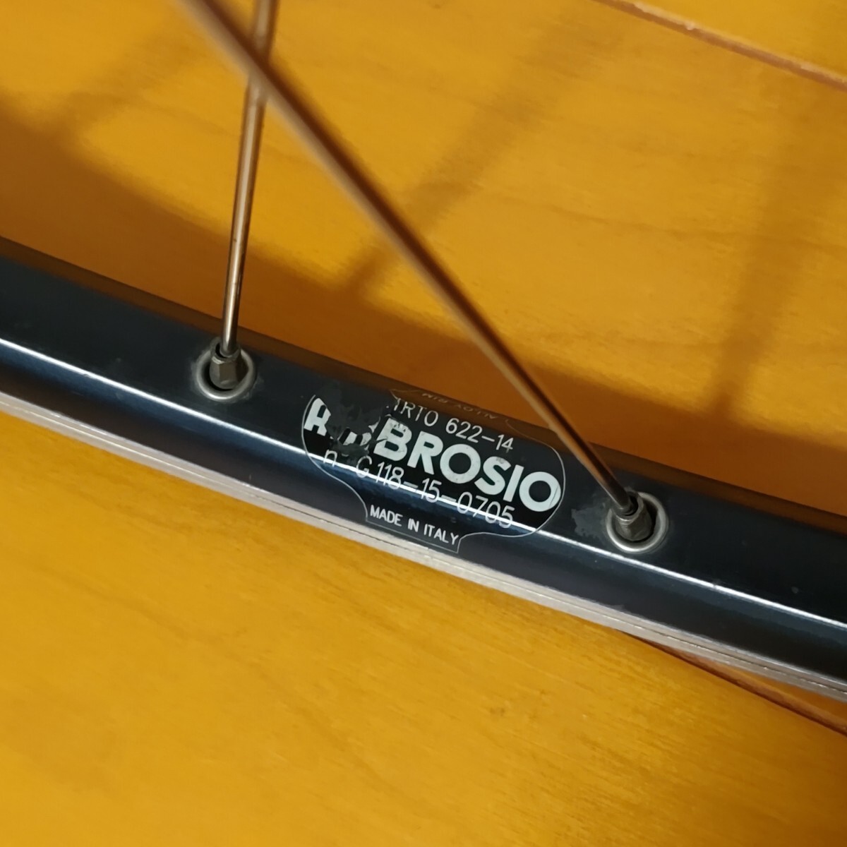 フロント700Cクリンチャー ハブダイナモ ライト付_画像4