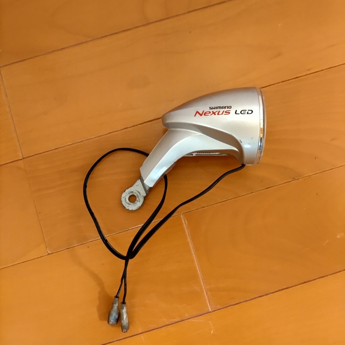 フロント700Cクリンチャー ハブダイナモ ライト付_画像6