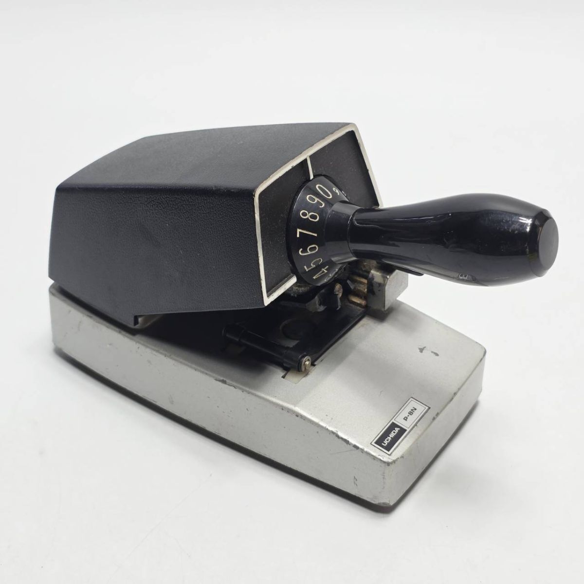 * офисная работа оборудование * Showa Retro * внутри рисовое поле . line *UCHIDA устройство для печати ценных бумаг P-8N роторный тип номинальная стоимость печать знак б/у товар офисная работа * канцелярские товары родственный товар G4/Jim0-0008