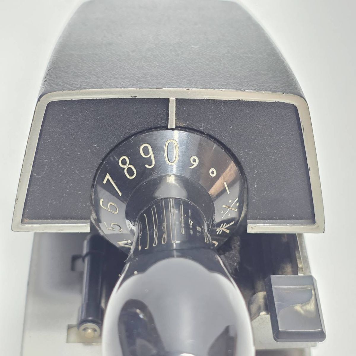 * офисная работа оборудование * Showa Retro * внутри рисовое поле . line *UCHIDA устройство для печати ценных бумаг P-8N роторный тип номинальная стоимость печать знак б/у товар офисная работа * канцелярские товары родственный товар G4/Jim0-0008